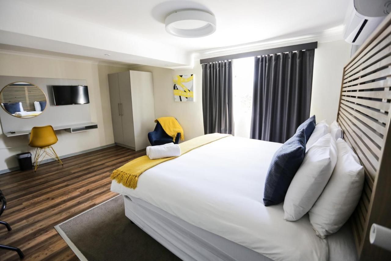 New National Hotel And Conference Parow Bagian luar foto