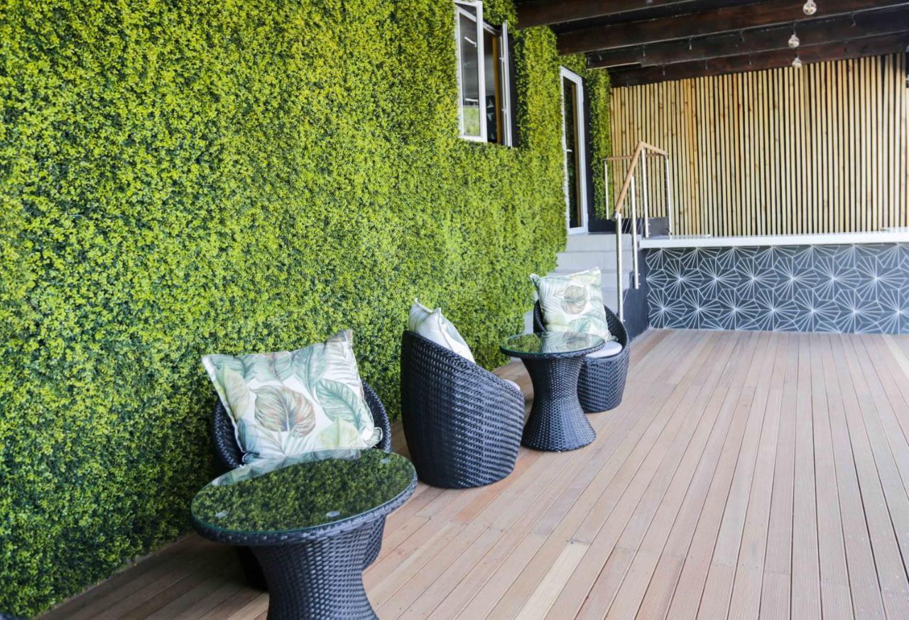 New National Hotel And Conference Parow Bagian luar foto
