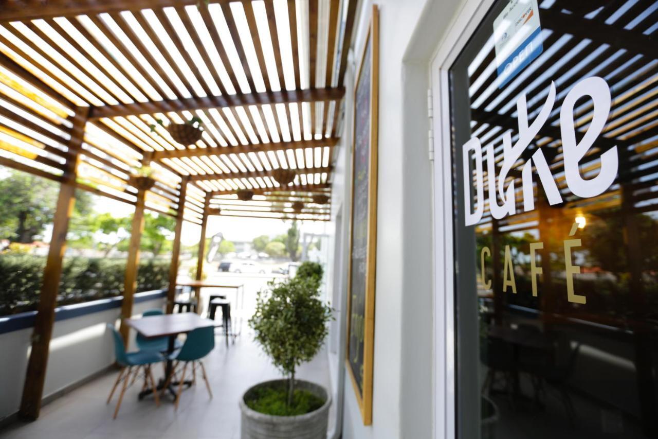 New National Hotel And Conference Parow Bagian luar foto
